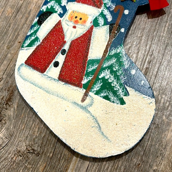 Vintage hand painted wooden Santa Claus stocking door hanging decor (set of 2) - Picture 8 of 13